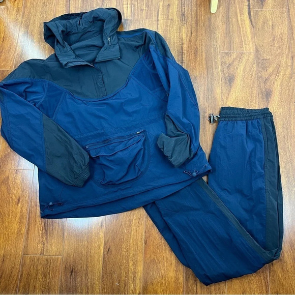 Lululemon Windbreaker Rain Jacket Hood and Pants Set Track Suit Size 4 - Picture 1 of 13